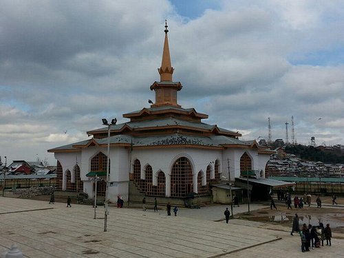 srinagar places to visit in april