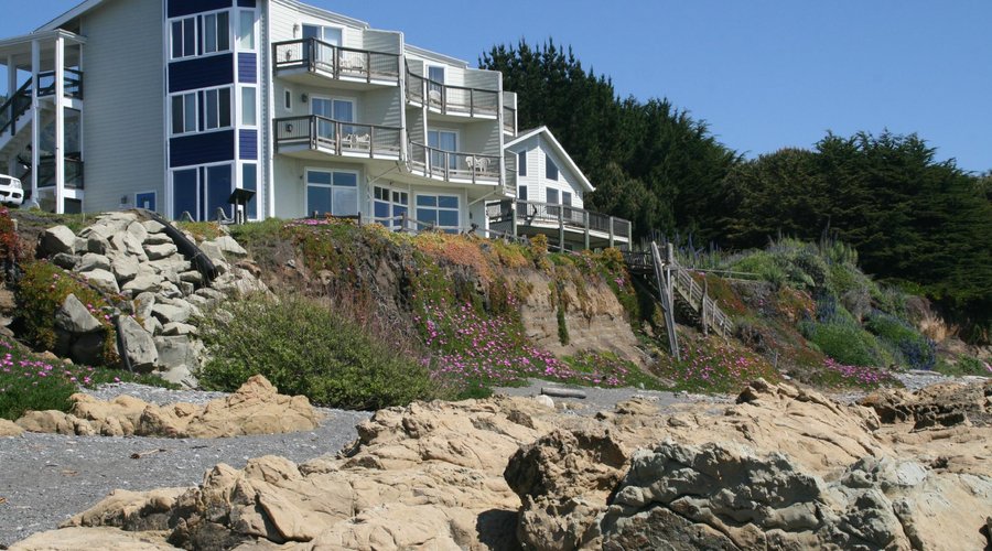 Oceanfront Inn from the black sand beach