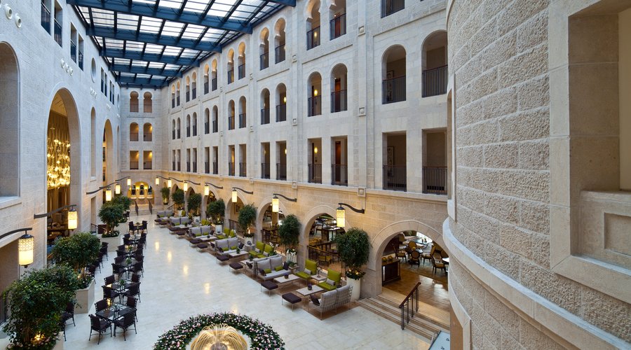 Atrium Promenade with retractable glass ceiling