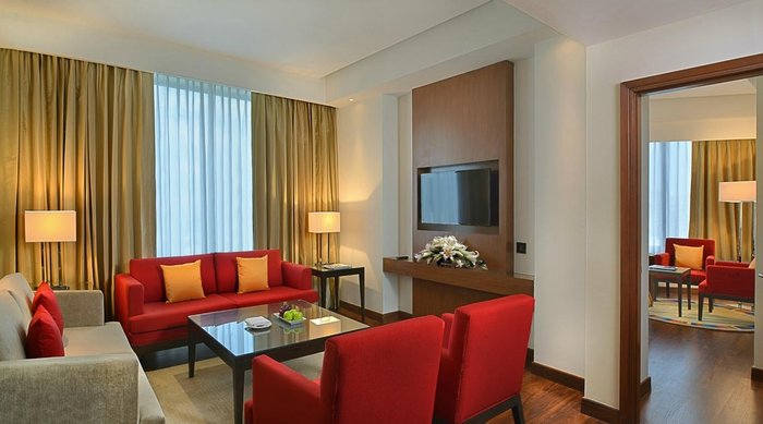 Park Plaza Chandigarh Zirakpur Parking: Pictures & Reviews - Tripadvisor