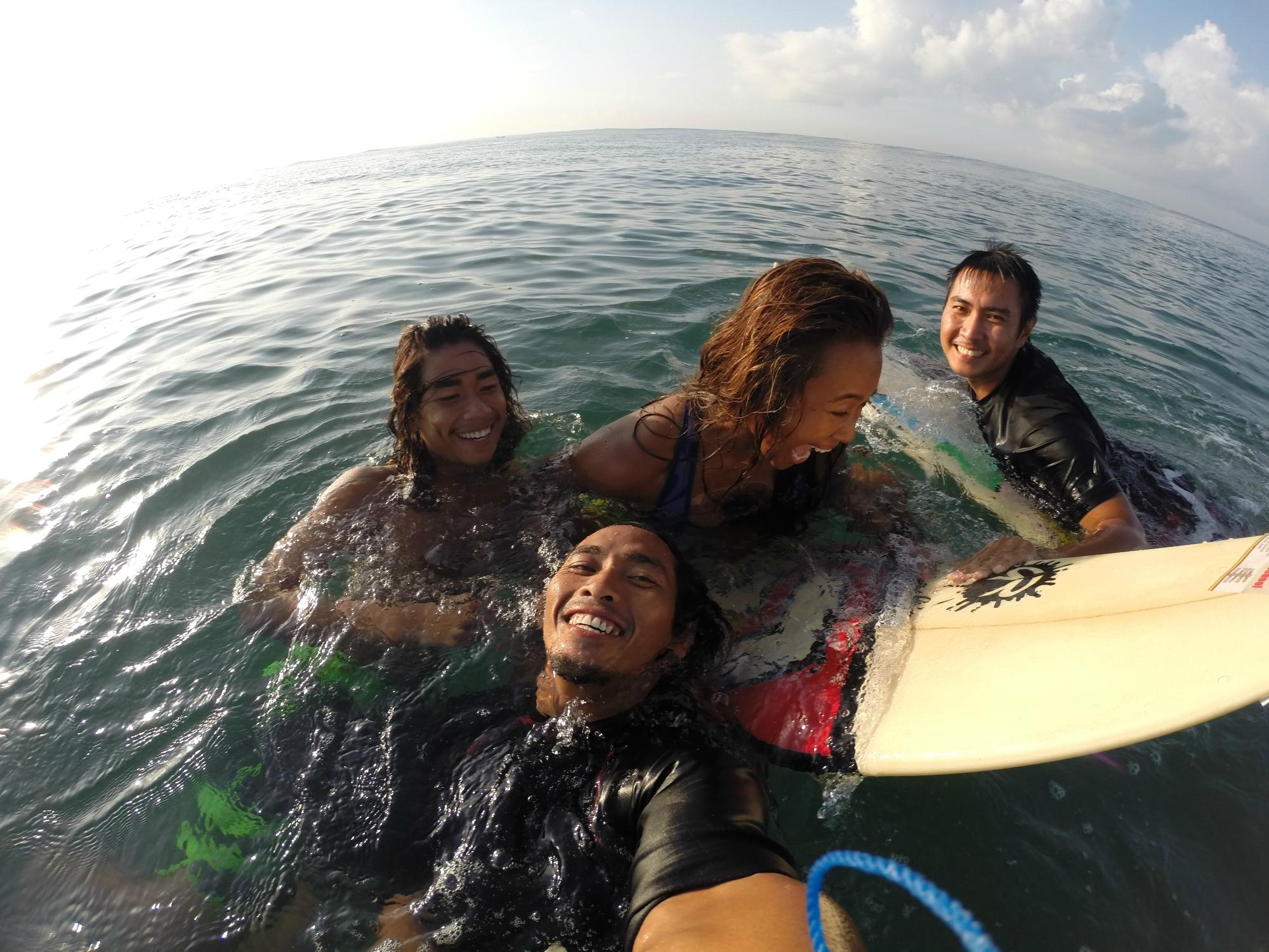 lolak surf school