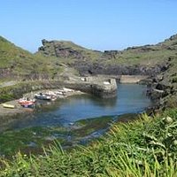 Boscastle Harbour by Jennifer Rowlandson
