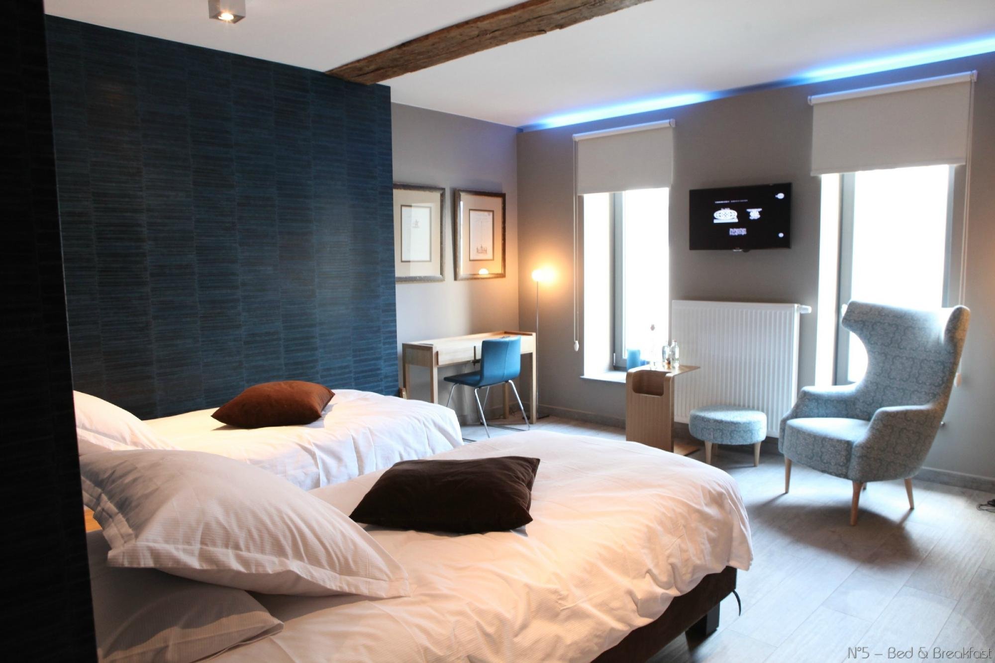 No. 5 Bed & Breakfast by null