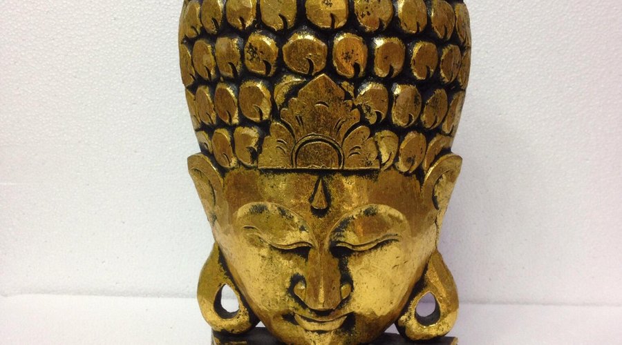 Testa del budda al nirvana