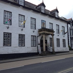 Owain Glyndwr Hotel