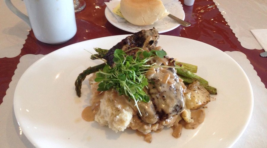 Souper a l'auberge de Kuujjuaq, excellent repas