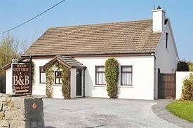 DOOLIN COTTAGE right past Aille River Hostel