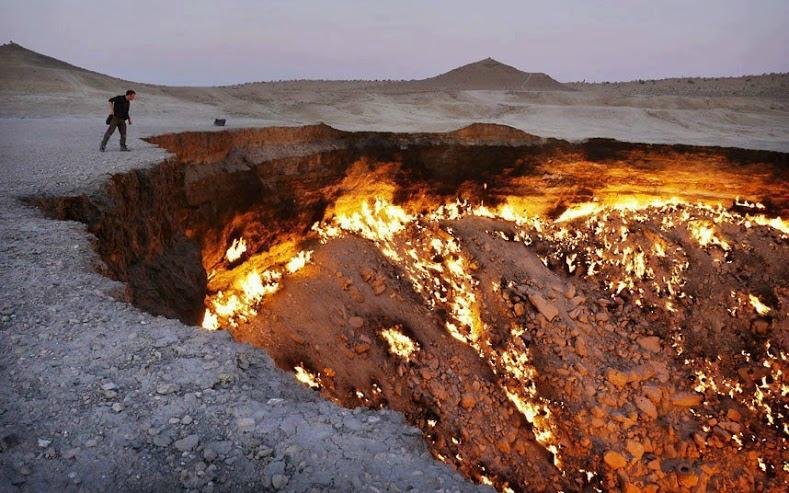 Darvaza Gas Crater All You Need To Know BEFORE You Go With Photos   Door To Hell Gas Deposit 