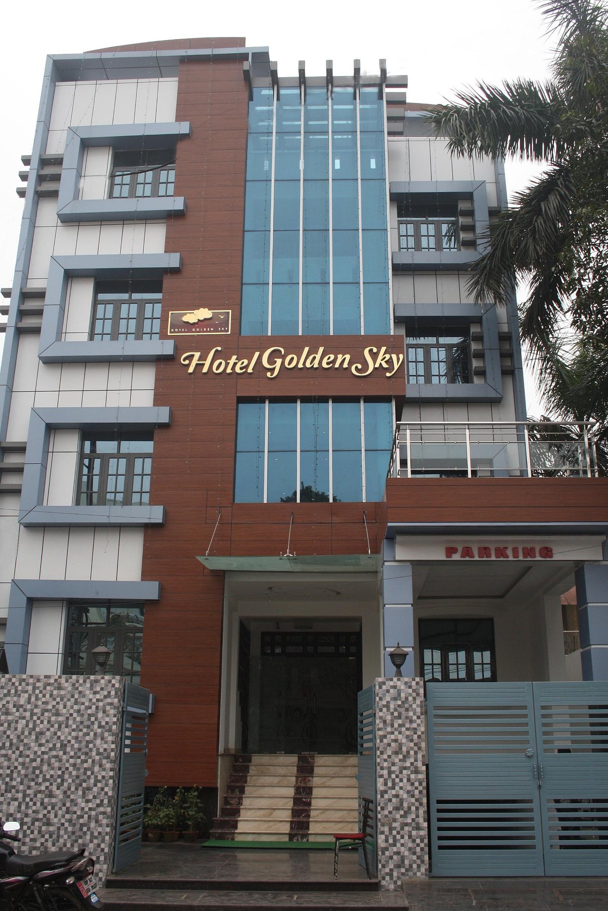 Hotel Golden Sky, hotel in Lucknow