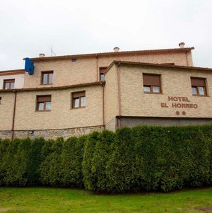 hotelelhorreoaviles.com