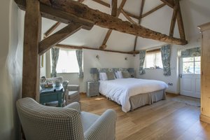 Room & Suite