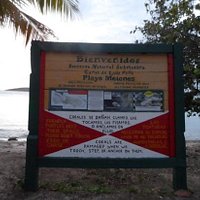 welcome sign at melones beach