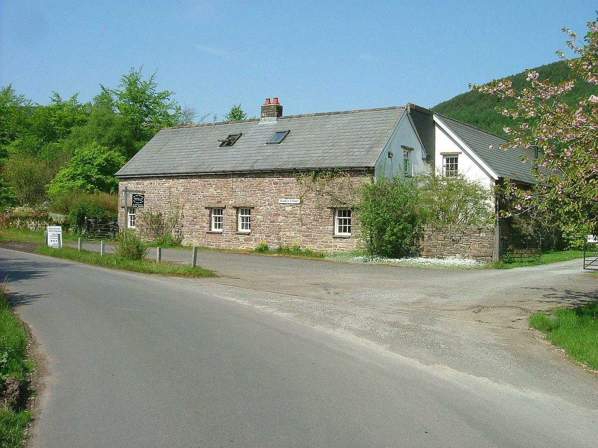 THE OLD BARN TEA ROOM, Talybont-on-Usk - Restaurantbeoordelingen, foto ...