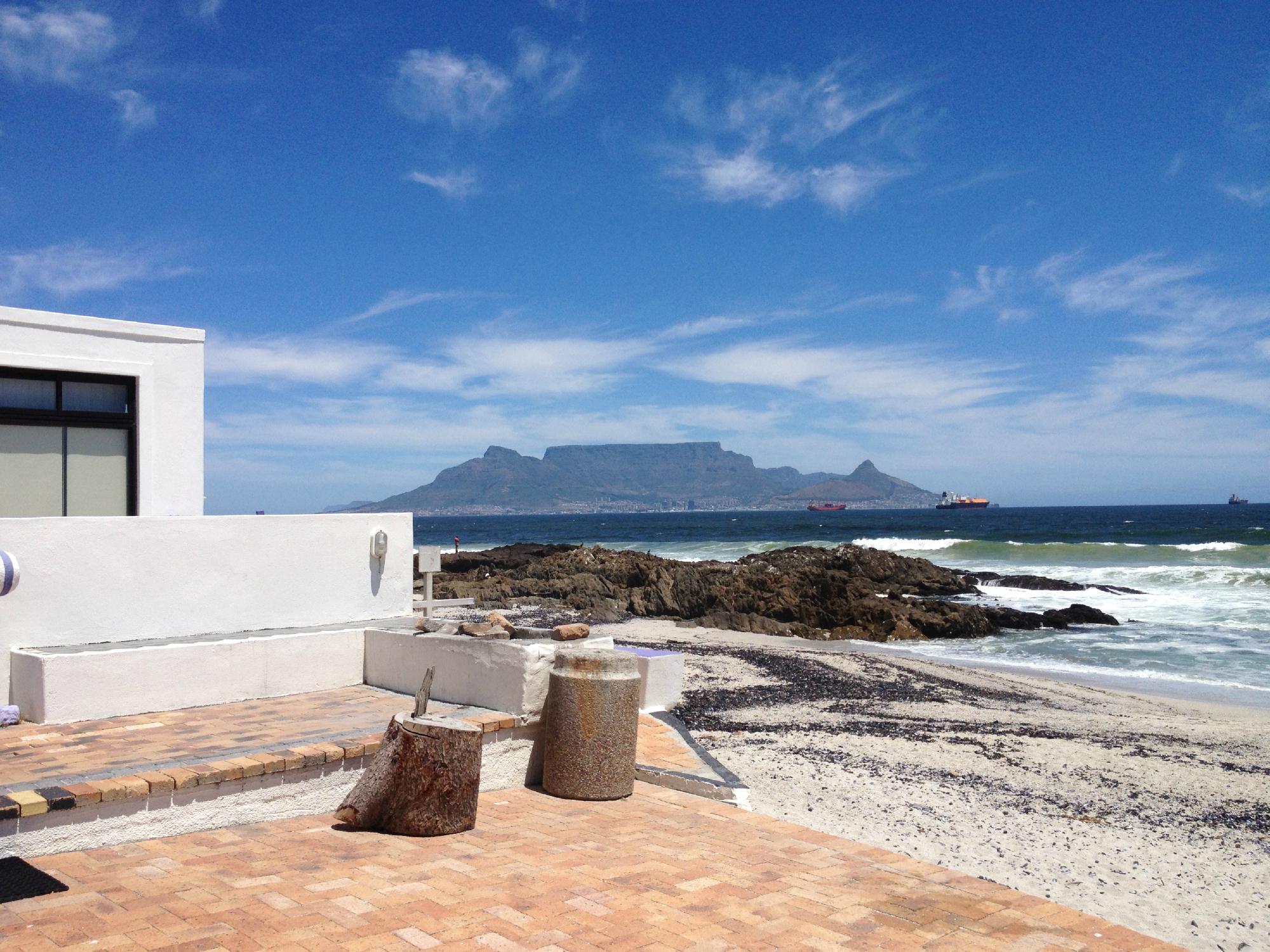 SONSKYN - Prices & Guest House Reviews (Bloubergstrand, South Africa ...