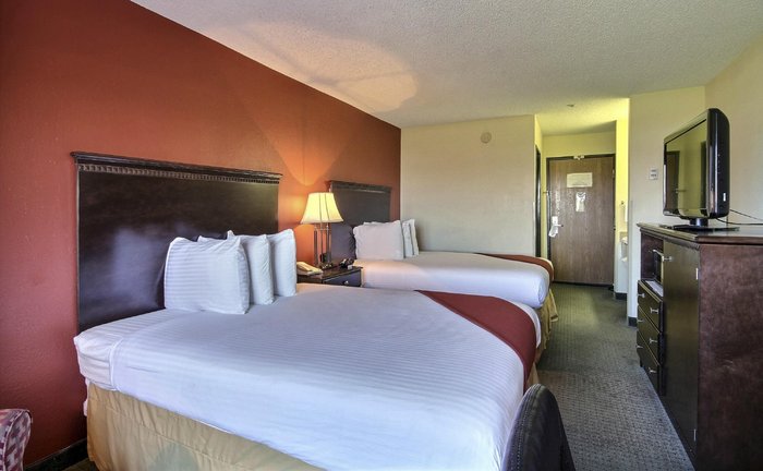 Bally's Vicksburg Rooms: Pictures & Reviews - Tripadvisor