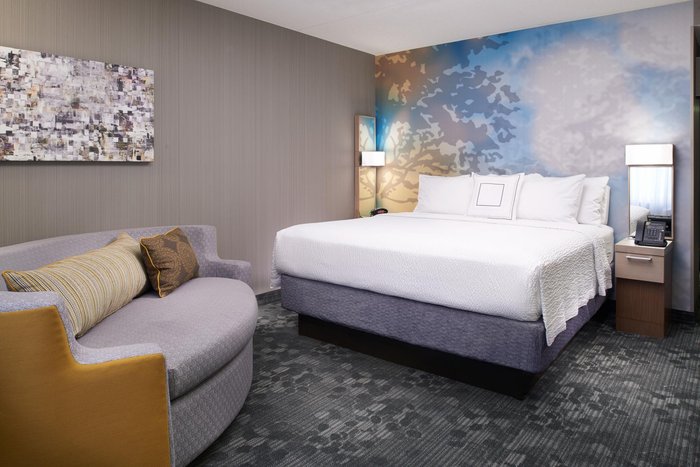 Courtyard Cleveland Independence Rooms: Pictures & Reviews - Tripadvisor