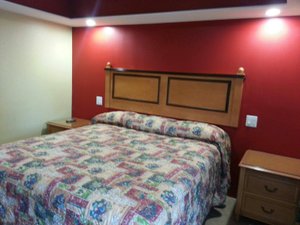 Room & Suite