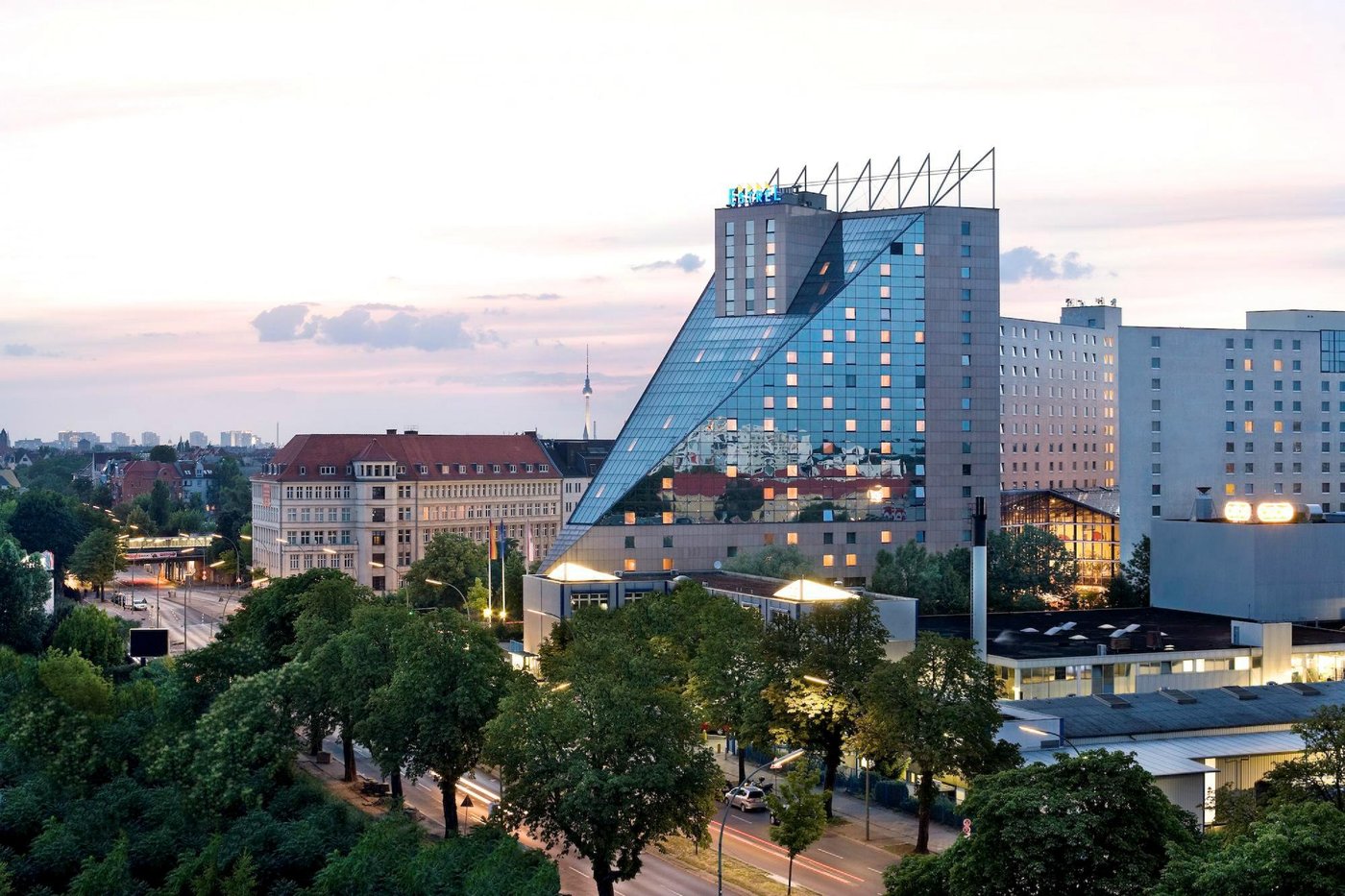 ESTREL BERLIN $104 ($̶1̶7̶0̶) - Prices & Hotel Reviews - Germany