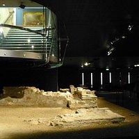 Escalera de bajada al anfiteatro