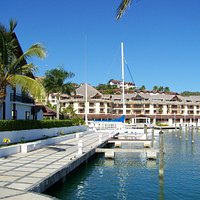 Puerto Bahia Marina, Cafe del Mar