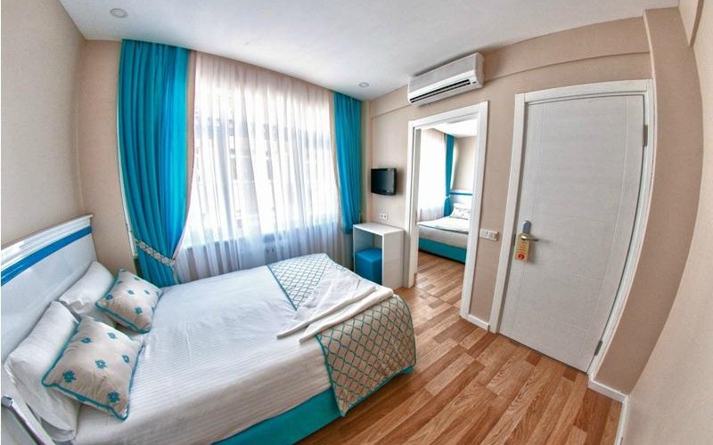 family connecting rooms