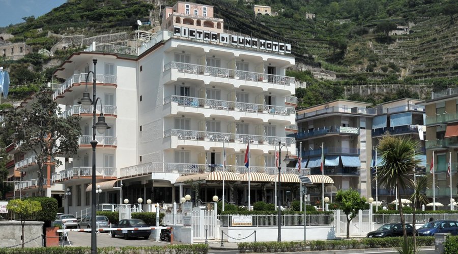 Pietra di Luna Hotel and Maiori Promenade