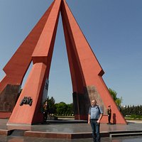 a unique world war two monuments and it has two soldiers standing guard during the day