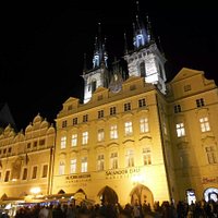 Вид на музей со староместской площади