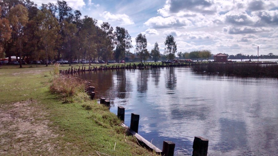 zona de baño pesca y remo