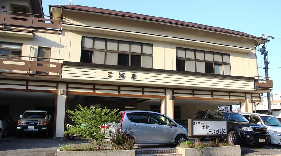 正面玄関