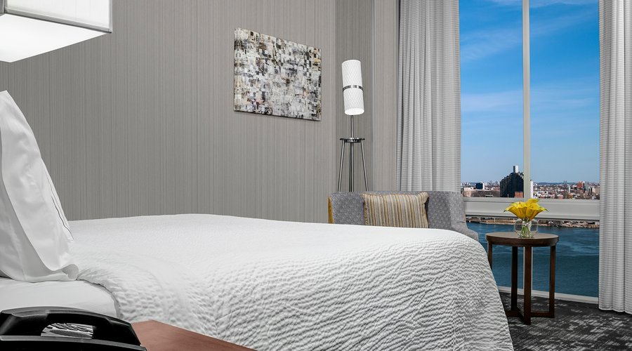 Guestroom King Day