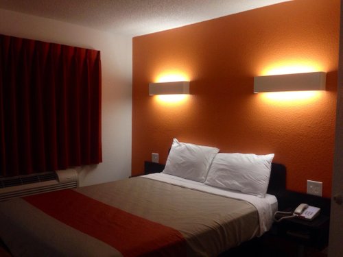 MOTEL 6 GILROY, CA - UPDATED 2023 Reviews & Price Comparison - Tripadvisor