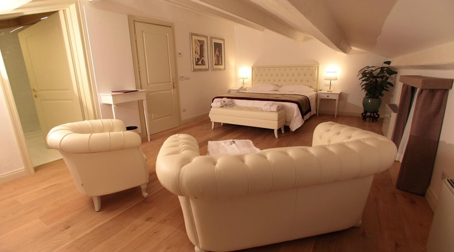 Prestige Room
