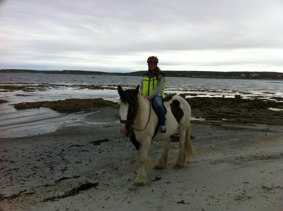 inis mor horse carriage tours