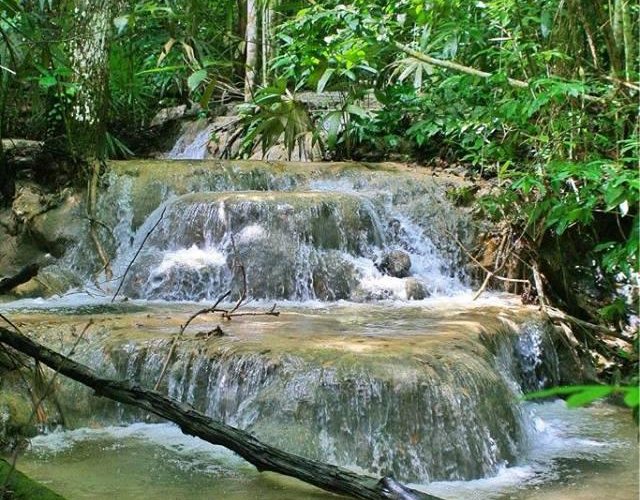 LA CAPITANA PONTOON BOAT - TOURS (Benque Viejo del Carmen) - All You ...