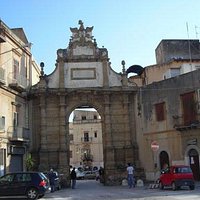 Porta palermo dall'esterno