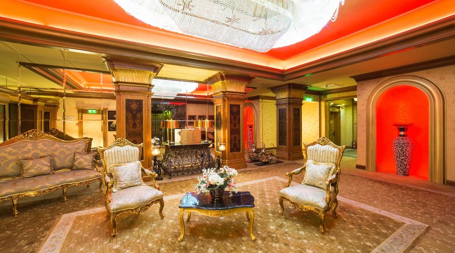 Hotel Lobby
