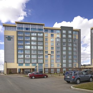Homewood Suites by HiltonR Calgary-Airport, Alberta, Canada, hotel in Calgary