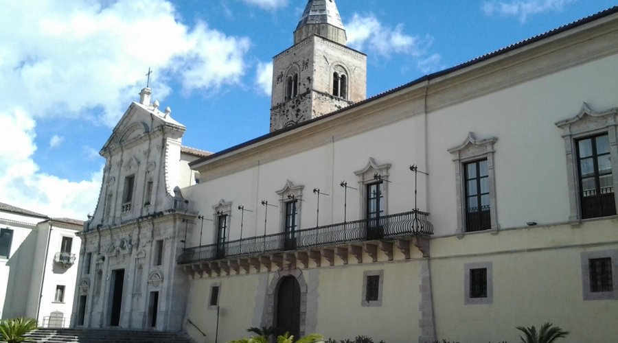 Duomo e Palazzo Vescovile di Melfi