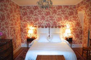 Room & Suite