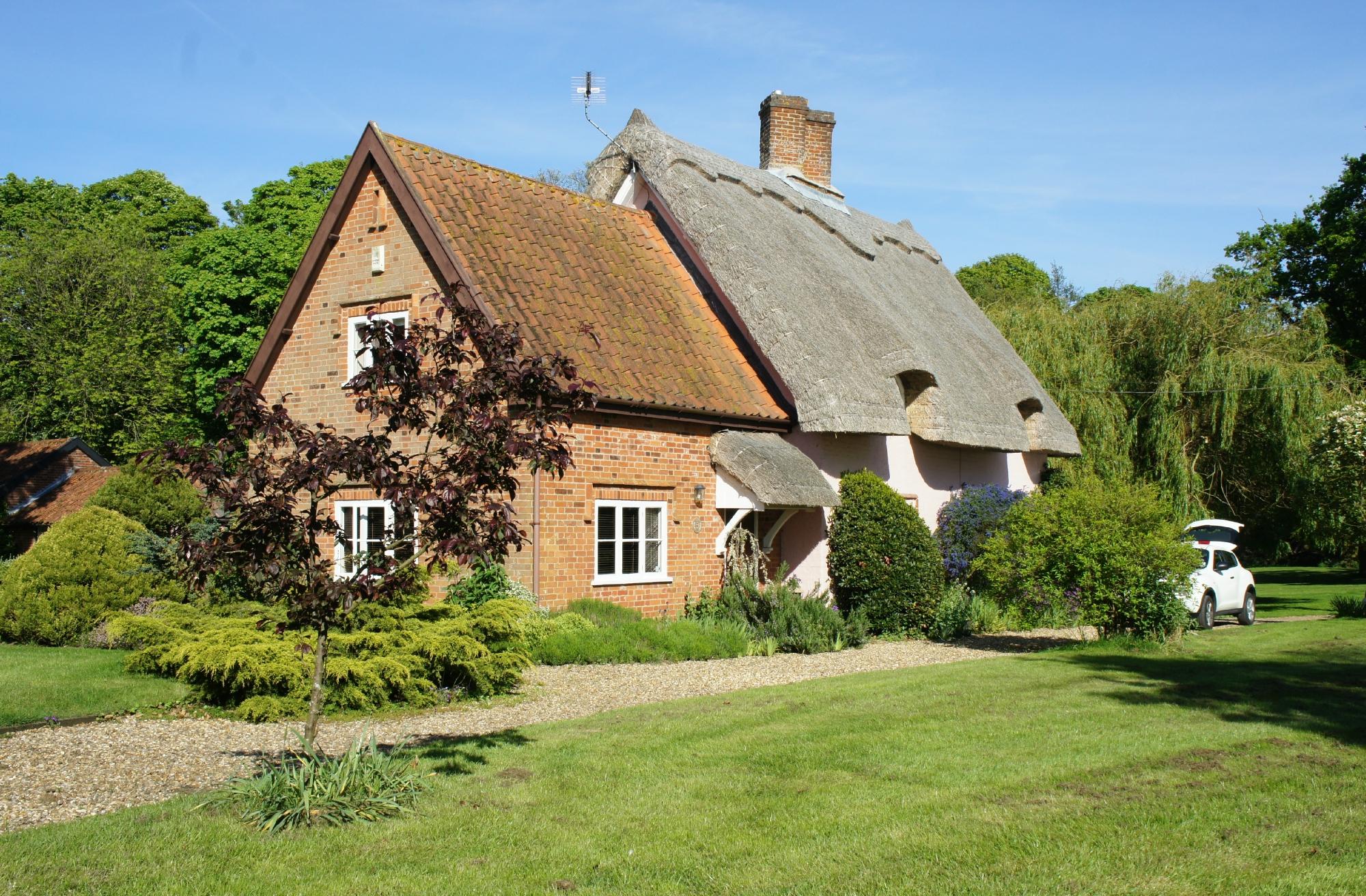 THATCHED FARM BED AND BREAKFAST - B&B Reviews (Woodbridge, Suffolk)