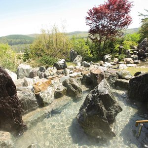 露天風呂　Hot spring public open-air bath（Summer）