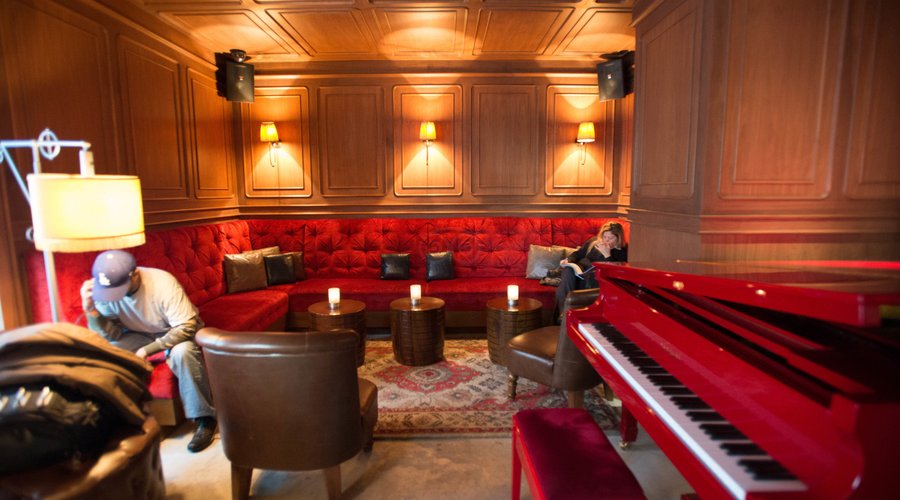 Lobby at the NYLO New York City