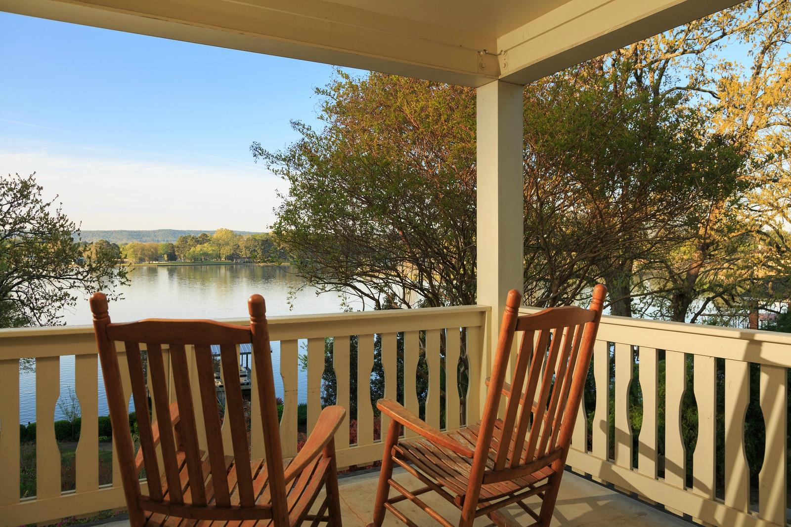 Hotel photo 47 of Lookout Point Lakeside Inn.