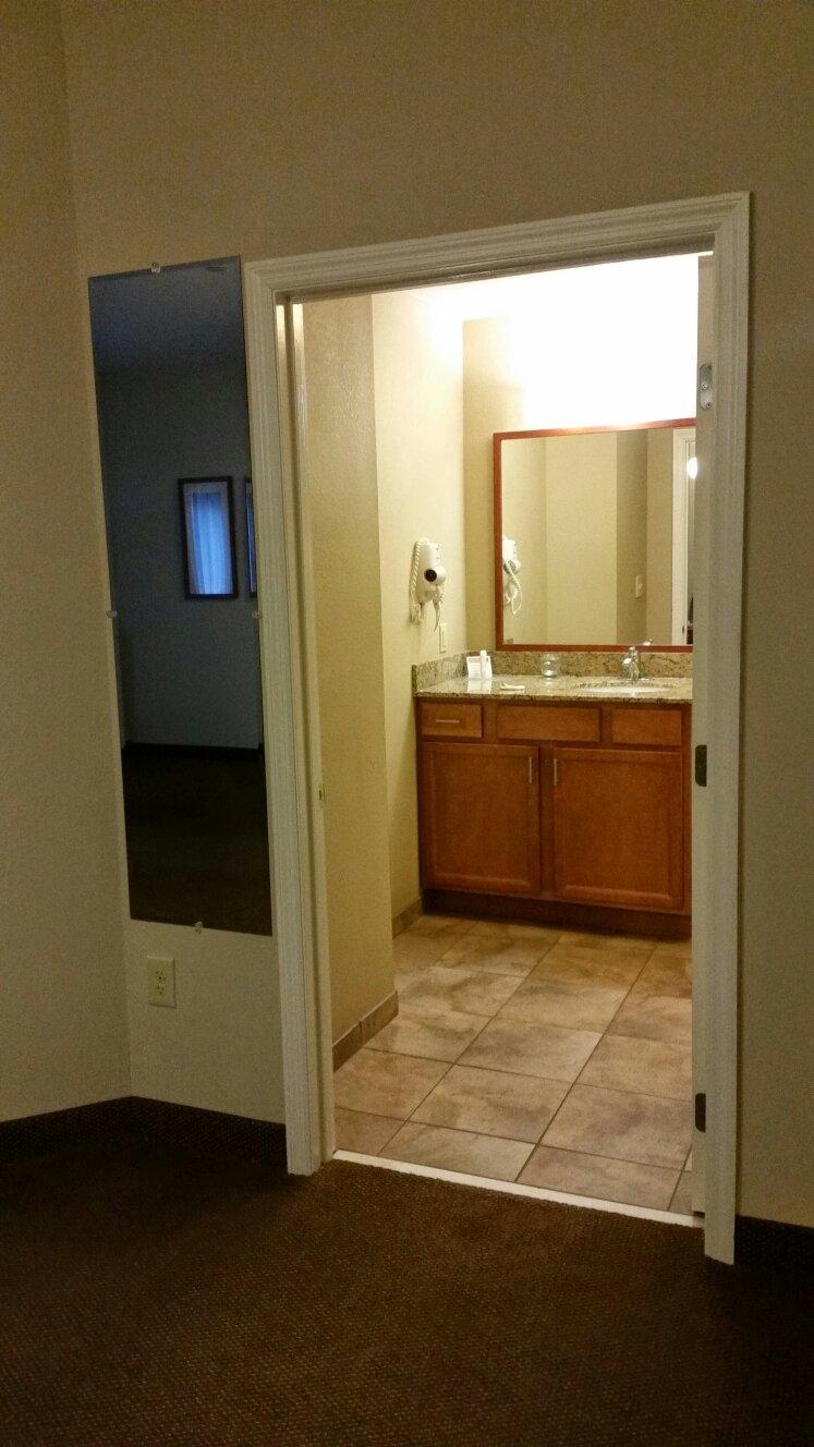 CANDLEWOOD SUITES WAKE FOREST RALEIGH AREA AN IHG HOTEL Updated 2024   Bathroom 