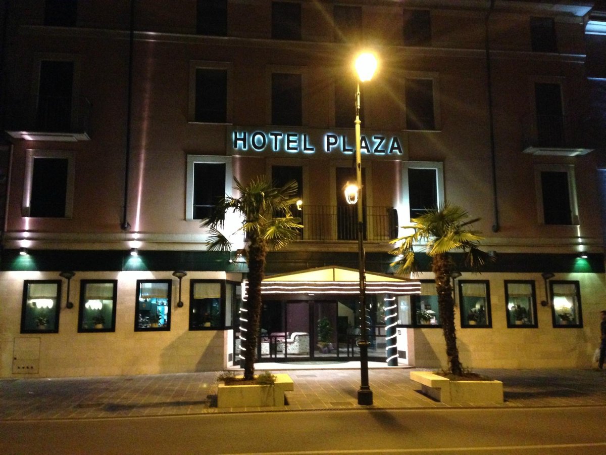 HOTEL PLAZA (Desenzano del Garda, Lago de Garda (Benaco), Italia