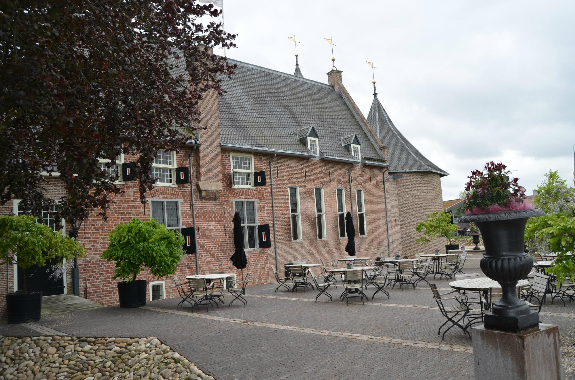 KASTEEL COEVORDEN HOTEL DE VLIJT - Prices & Inn Reviews (The Netherlands)