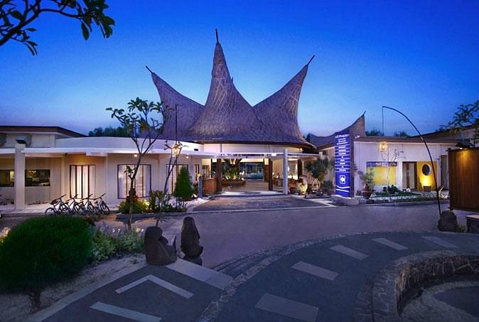 Aston Sunset Beach Resort, hotel in Lombok