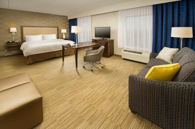 Hotel photo 18 of Hampton Inn & Suites Baltimore / Woodlawn.