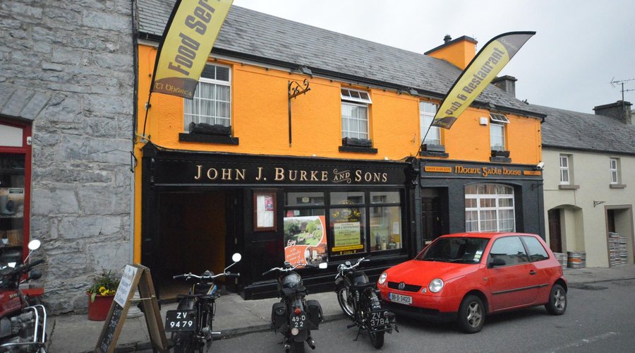 Burke's Bar & Restaurant , Clonbur